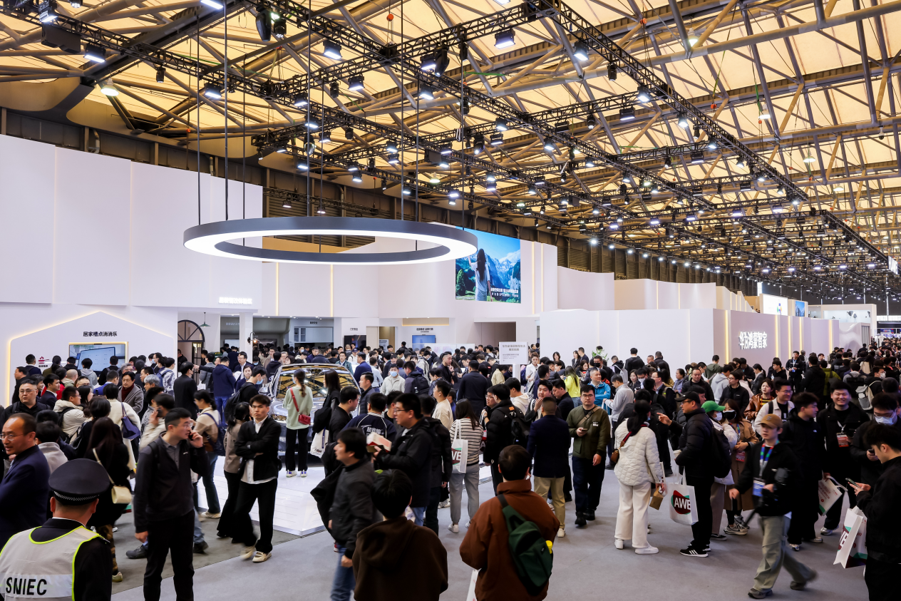华为鸿蒙智家亮相AWE2025：以全新品牌理念塑造AI高智感生活